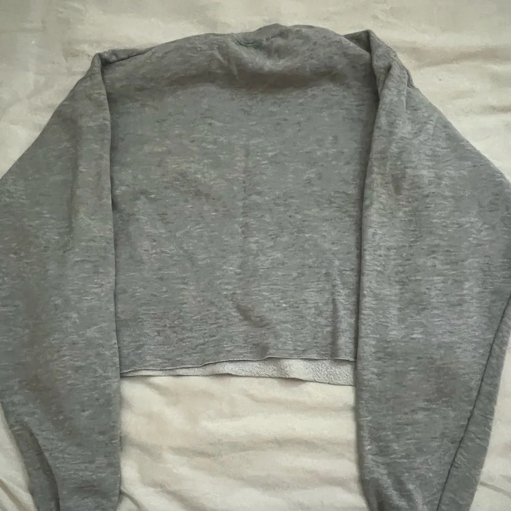 Brandy cropped crew neck - Picture 2 of 4